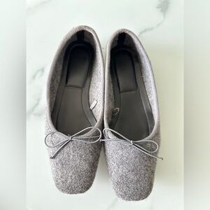 ‼️SALE‼️Zara Grey Wool Flats